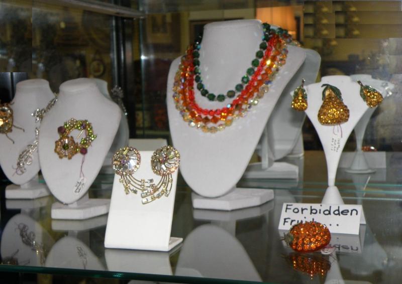 Forbidden Fruit Jewelry 