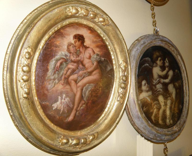 Oval small painting of Madonna and Child, Old Master 18th C Angels in Oval Frame